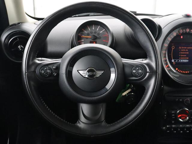 Mini COUNTRYMAN 1.6 Cooper Chili | Stoelverwarming | Navigatie | Climate control | Bluetooth | Cruise control | Half leder | Parkeerhulp