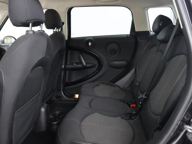 Mini COUNTRYMAN 1.6 Cooper Chili | Stoelverwarming | Navigatie | Climate control | Bluetooth | Cruise control | Half leder | Parkeerhulp