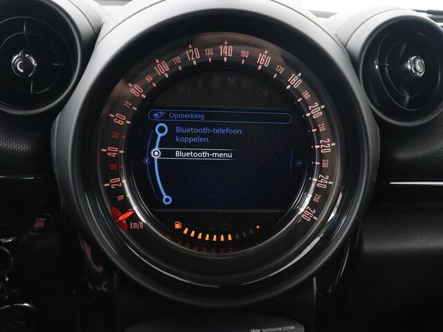 Mini COUNTRYMAN 1.6 Cooper Chili | Stoelverwarming | Navigatie | Climate control | Bluetooth | Cruise control | Half leder | Parkeerhulp