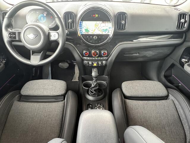 Mini COUNTRYMAN Mini 2.0 Cooper S E ALL4 PHEV Navigatie Sportstoelen Camera Keyless Led Dab Carplay Parkeersensoren Stuur +Stoelverwarming 1e Eigenaar Plug In Hybride