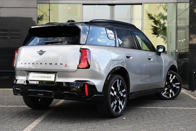 Mini COUNTRYMAN S ALL4 Automaat / John Cooper Works / Pakket L / 20" JCW Flag Spoke 2-tone