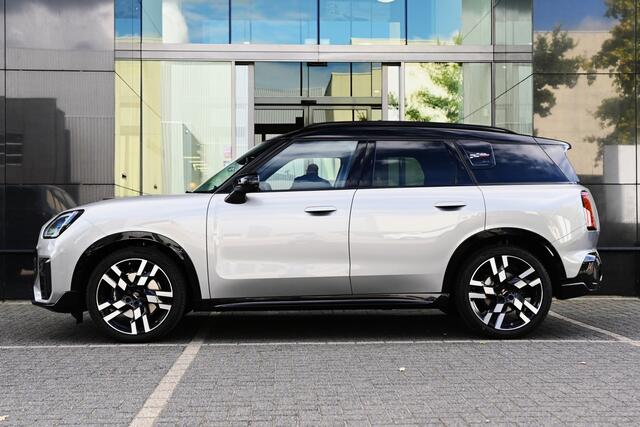 Mini COUNTRYMAN S ALL4 Automaat / John Cooper Works / Pakket L / 20" JCW Flag Spoke 2-tone