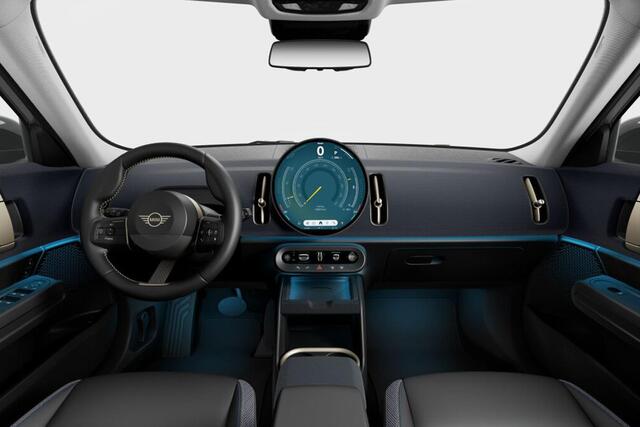 Mini COUNTRYMAN Electric E Classic XS 66.5 kWh MINI Countryman Electric E Classic 66.5 kWh | Pakket XS | Dak en spiegelkappen in Jetblack