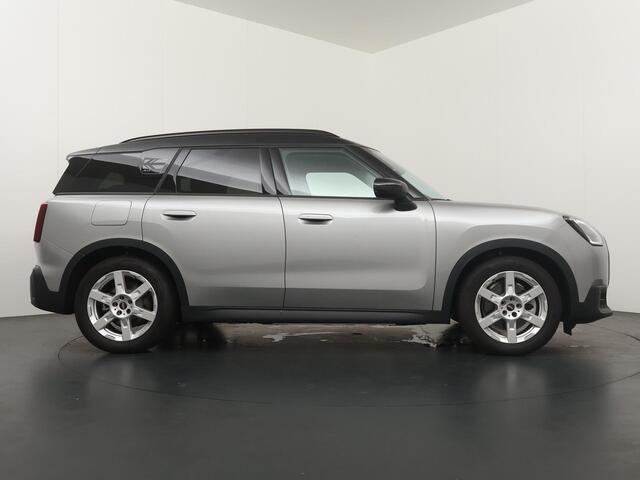 Mini COUNTRYMAN SE ALL4 Classic M Plus |Panoramadak|Trekhaak|Head-up|Climate Control|Stoelverwarming|