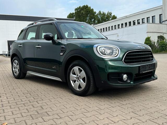 Mini COUNTRYMAN Mini 1.5 Cooper Pepper.Navi,Panorama,LED,Half leer. Volle auto !!!Dealer ond !