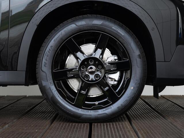 Mini COUNTRYMAN C Classic + M plus pakket + Trekhaak