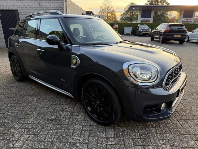 Mini COUNTRYMAN Mini 2.0 Cooper S E ALL4 Chili