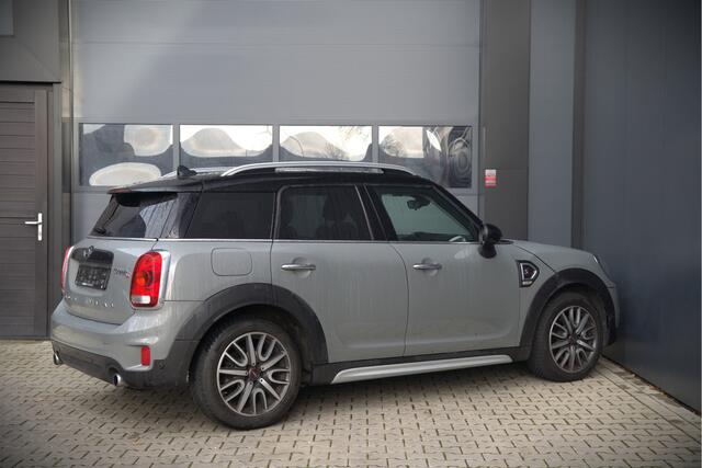 Mini COUNTRYMAN Mini 2.0 Cooper S Chili | Stoelverwarming | Parkeersensoren | Navigatie | LED | Keyless | Climate Control | Ambiance Verlichting