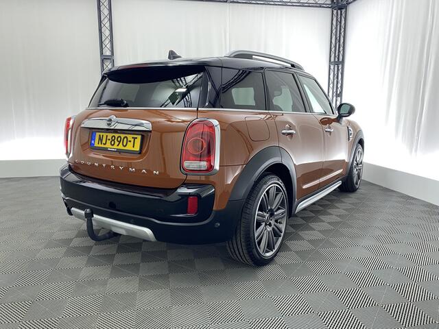 Mini COUNTRYMAN Mini 1.5 Cooper Chili | Apple Carplay | Pano-Dak | Navi | Trekhaak | LED |