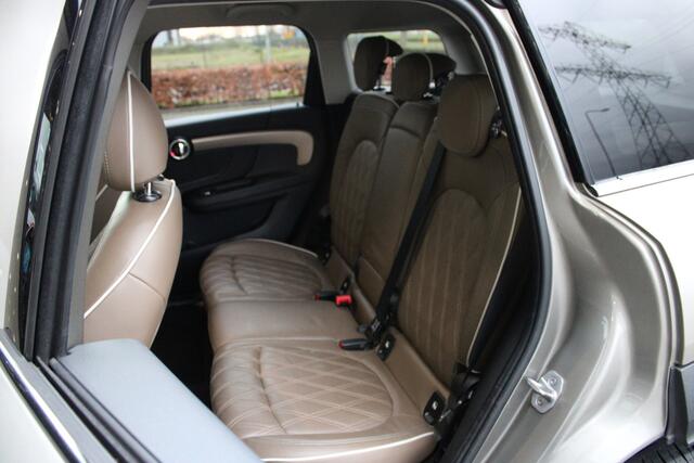Mini COUNTRYMAN Cooper S Automaat / Sportstoelen / Achteruitrijcamera / LED / Active Cruise Control / Park Assistant / Navigatie Professional / Stoelverwarming