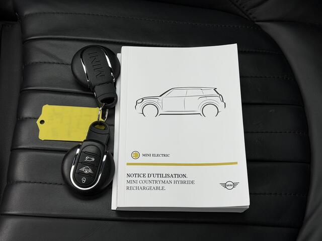 Mini COUNTRYMAN 1.5 Cooper S E ALL4 MINI Yours / Plug-In / EAER 41 km / Leder / Harman Kardon / Head Up Display / Schuif & Kanteldak / Navigatie / Elektrische stoelen / Adaptieve CC / Apple Carplay & Android / Camera / PDC / Stoel Verwarming /