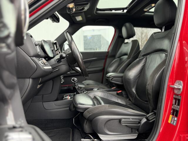 Mini COUNTRYMAN Mini 1.5 Cooper S E ALL4 Chili 225pk | Virtual Cockpit | Airco automatisch | Bluetooth | Cruise control | Elektrisch glazen panorama-dak | LED koplampen | Lederen bekleding | Navigatiesysteem full map | Voorstoelen verwarmd | Zeer nette auto!