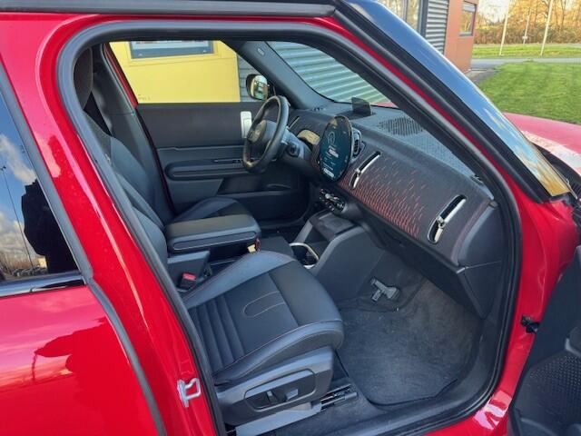 Mini COUNTRYMAN E John cooper works XL black pack, camera, JWC pack, panoramadak