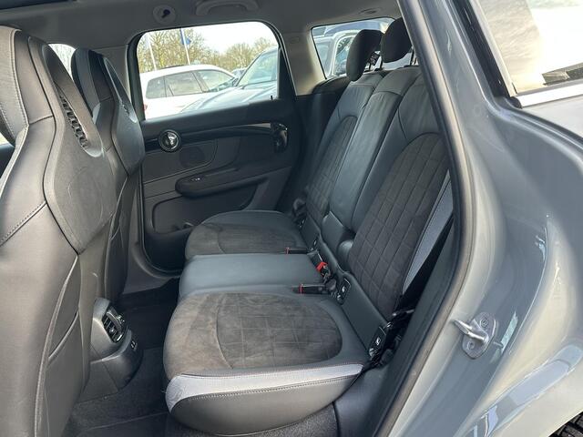 Mini COUNTRYMAN Mini 1.5 Cooper S E ALL4 PHEV Plug-in Hybride | Direct Rijklaar & Leverbaar | Panorama Dak | Stoelverwarming | Adaptieve Cruise Control | CarPlay & Camera | 12 Mnd BOVAG Garantie