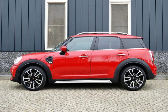 Mini COUNTRYMAN Mini 1.5 JCW Uitvoering Rijklaarprijs-Garantie Panoramadak Sport interieur Led Navigatie Trekhaak
