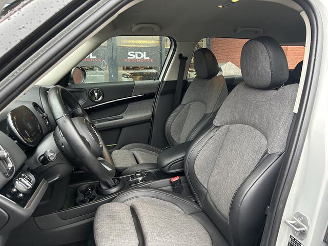 Mini COUNTRYMAN Mini 1.5 Cooper S E ALL4 Classic // FULL LED // NAVI + CARPLAY // KEYLESS // CAMERA // SHADOW LINE // STOELVERWARMING