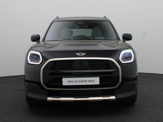 Mini COUNTRYMAN C Favoured Trim + Pakket L + Panorama dak + Harman Kardon + Camera + 19''