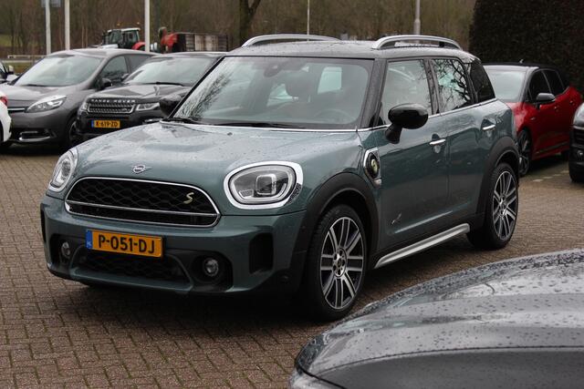 Mini COUNTRYMAN Mini 1.5 Cooper S E ALL4 MINI Yours / Camera / Head-up / Leder / Navigatie / 18'' / Stoelverwarming / DAB / ACC / Alarm Klasse 3