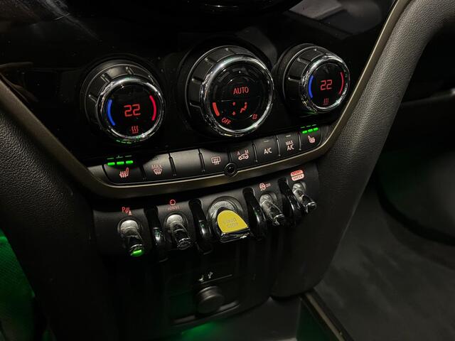 Mini COUNTRYMAN Mini Cooper S E ALL4 Exquisite Panodak HUD Camera Keyless Leder Dealer Onderhouden