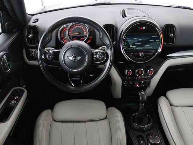 Mini COUNTRYMAN 2.0 Cooper S Chili | Panoramadak | Leder | Trekhaak | Stoelverwarming | Harman/Kardon | Camera | Park Assist | 18'' | Full LED | Navigatie | Climate control