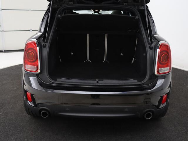 Mini COUNTRYMAN 2.0 Cooper S Chili | Panoramadak | Leder | Trekhaak | Stoelverwarming | Harman/Kardon | Camera | Park Assist | 18'' | Full LED | Navigatie | Climate control