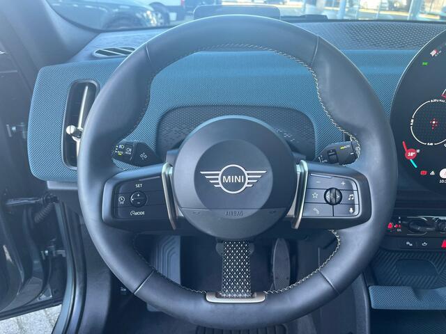 Mini COUNTRYMAN Mini 1.5 C Favoured S | Panoramadak | 360° Camera | HeadUp-Display | Harman Kardon |