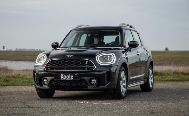 Mini COUNTRYMAN Mini 1.5 Cooper S E ALL4 Essential CAMERA / NAVI / CARPLAY / AIRCO / ZWART / STOELVERWARMING