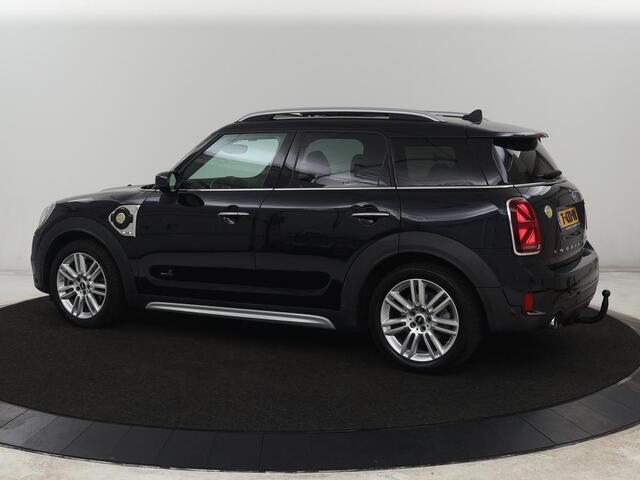 Mini COUNTRYMAN 1.5 Cooper S E ALL4 Chili | Panoramadak | Leder | Head-Up | Harman/Kardon | Stoelverwarming | Adaptive cruise | Camera | Carplay | Navigatie | Climate control | PHEV | Plug In