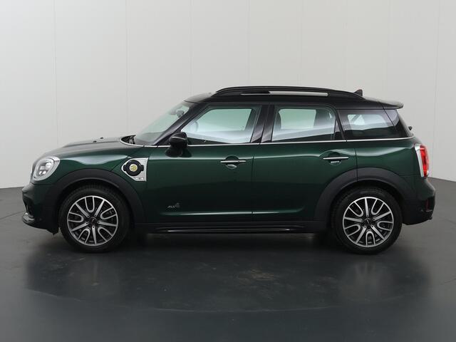 Mini COUNTRYMAN Mini 1.5 Cooper S E ALL4 | Panoramadak | Sportstoelen | Groot Navigatie | Camera | Standkachel | Harman/Kardon | LED |