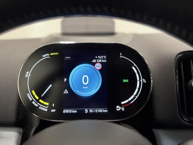 Mini COUNTRYMAN 2.0 Cooper SE ALL4 Untamed PANO/H&K/HEAD-UP/CAMERA/18"BLACK/MEMORY/SFEER/UNION-FLAG A.LICHTEN/UNIEKE AUTO, ALLE EXTERIEUR ACCENTEN BLACK ALL BLACK INCL. BELTLINE EN VELGEN BLACK/MOMENTUM-GREY