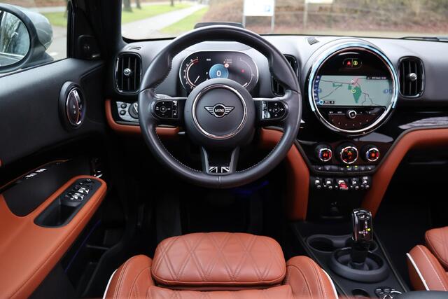 Mini COUNTRYMAN Mini 1.5 Cooper MINI Yours 19" | Leer | Pano | HUD | Harman Kardon | Adap Cruise | Keyless | Elekr. Stoel memory | Achteruitrijcamera | Etc.