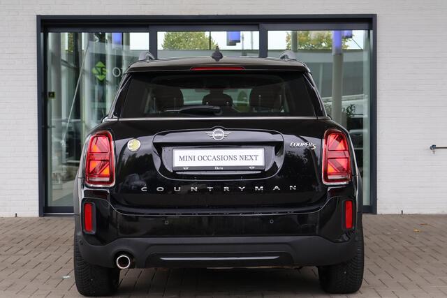 Mini COUNTRYMAN Mini 1.5 Cooper S E ALL4 Chili Navigatie | Cruise Control | Parkeersensoren | Comfort Access | 18" Licht Metaal | Sportstoelen