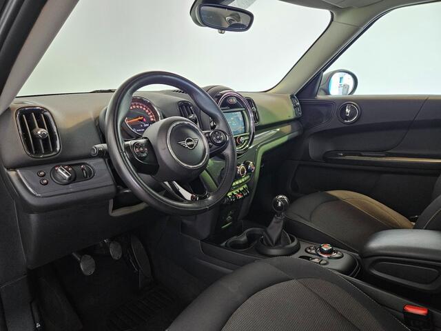 Mini COUNTRYMAN 1.5 One / Navi / LED / NL Auto