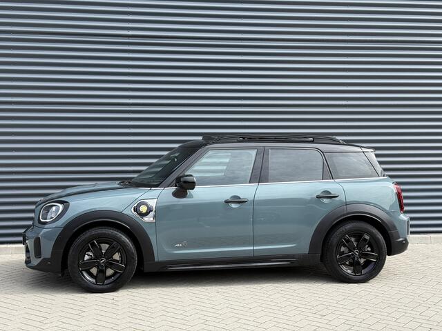 Mini COUNTRYMAN 2.0 Cooper SE ALL4 Pano/H&K/Camera/Apple