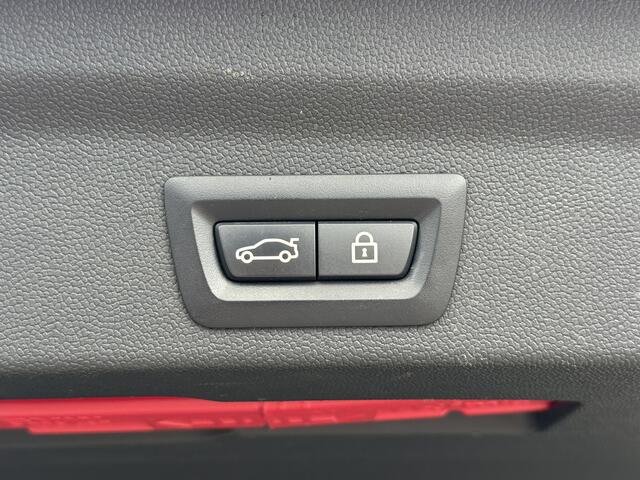 Mini COUNTRYMAN Mini 1.5 Cooper | 17'' | Comfort Access | Elek. Achterklep | PDC voor + achter | Navigatie