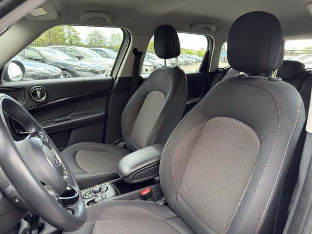 Mini COUNTRYMAN Mini 1.5 Cooper | 17'' | Comfort Access | Elek. Achterklep | PDC voor + achter | Navigatie