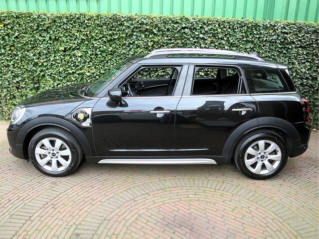 Mini COUNTRYMAN 1.5 Cooper SE ALL4 Essential LCI met Adap.cruise, DAB, A.cam, El.stoel, 17"
