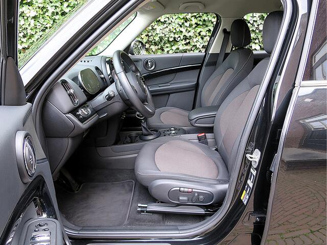 Mini COUNTRYMAN 1.5 Cooper SE ALL4 Essential LCI met Adap.cruise, DAB, A.cam, El.stoel, 17"