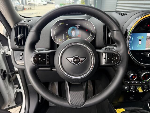 Mini COUNTRYMAN 2.0 Cooper SE ALL4 Pano/Camera/H&K