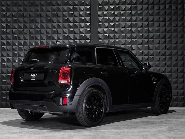 Mini COUNTRYMAN Mini 1.5 Cooper S E ALL4 Chili | All Black | Pano | 18"| HUD | Ad. Li | Sportstoelen |