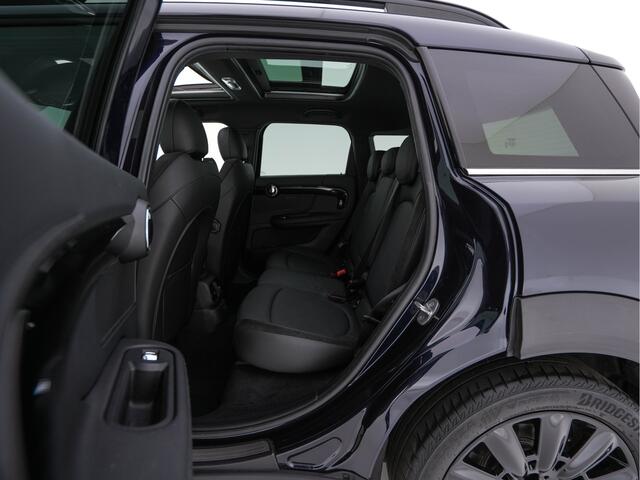 Mini COUNTRYMAN Mini 1.5 Cooper Chili Aut. *PANO | LEATHER-FABRIC | FULL-LED | HARMAN/KARDON | HEATED-SPORTSEATS | KEYLESS | NAVI-FULLMAP | PRIVACY-GLASS | AMBIENT-LIGHT | ECC | PDC | CRUISE | 18''ALU*