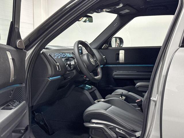 Mini COUNTRYMAN E John Cooper Works M | Panoramadak | Harman/Kardon | Comfort Access | Stuurwielverwarming | Driving Assistant |