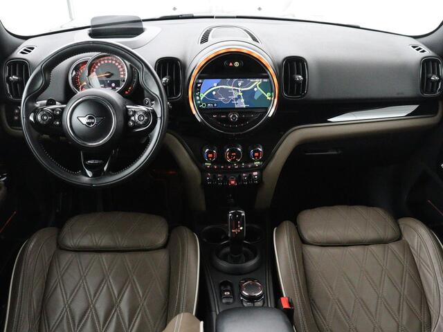 Mini COUNTRYMAN 2.0 Cooper S ALL4 Chili | Panoramadak | Leder | Stoelverwarming | Adaptive cruise | Head-Up | Carplay | Keyless | Navigatie | Sportstoelen | Climate control | Bluetooth