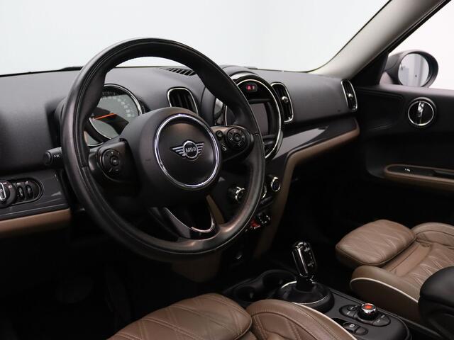 Mini COUNTRYMAN Mini Cooper Chili 135pk Airco | Parkeersens. v+a | Voorruitverw. | Trekhaak afneembaar.