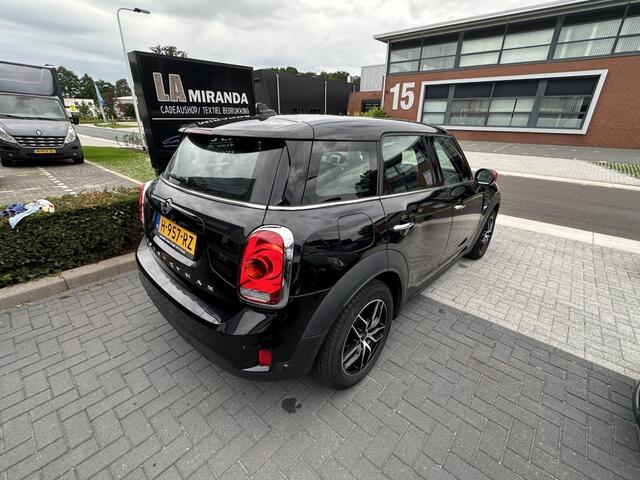 Mini COUNTRYMAN 1.5 Cooper Chili Automaat