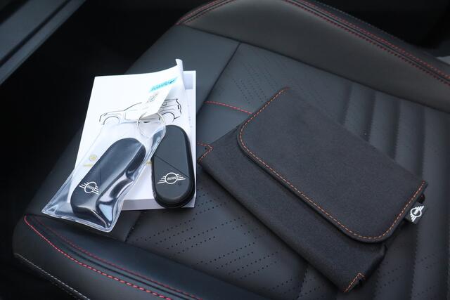 Mini COUNTRYMAN E John Cooper Works M 66.5 kWh NL-Auto!! Panoramadak I Leder I Head-up