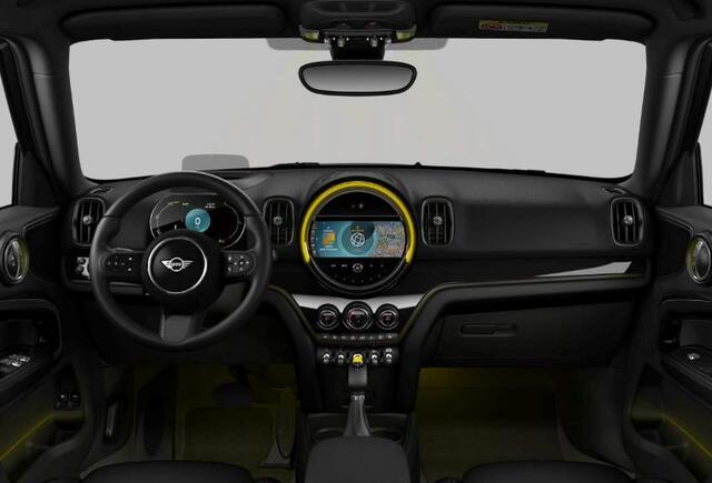 Mini COUNTRYMAN Cooper S E ALL4 Active Cruise Control - Elektrisch verwarmde/verstelbare stoelen - Comfort acces - Driving Assistant - Head up - Getinte ruiten - Achteruitrijcamera - MINI Navigatiesysteem -