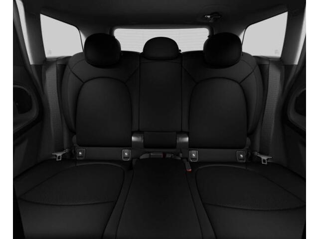 Mini COUNTRYMAN Cooper S E ALL4 Active Cruise Control - Elektrisch verwarmde/verstelbare stoelen - Comfort acces - Driving Assistant - Head up - Getinte ruiten - Achteruitrijcamera - MINI Navigatiesysteem -