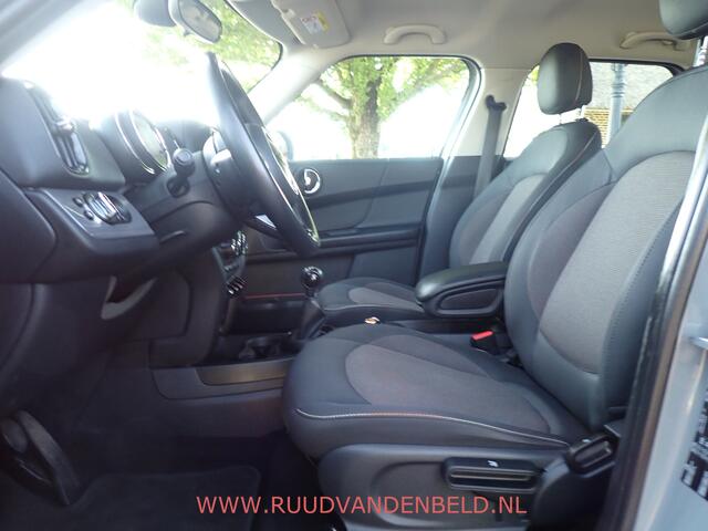 Mini COUNTRYMAN 1.5 One / CARPLAY / STOELVERWARMING / KEYLESS