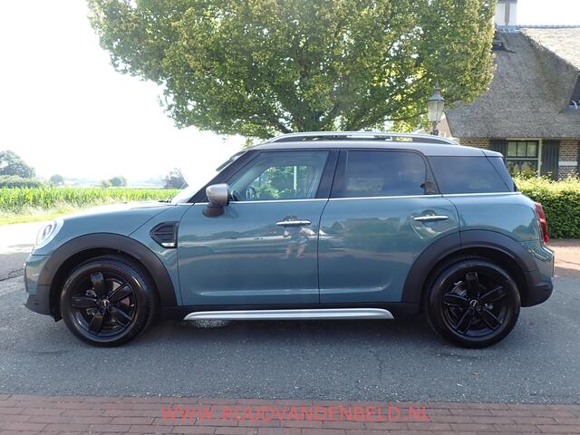 Mini COUNTRYMAN 1.5 Cooper JCW PAKKET !! FACELIFT !! / KEYLESS / PANO / CARPLAY /